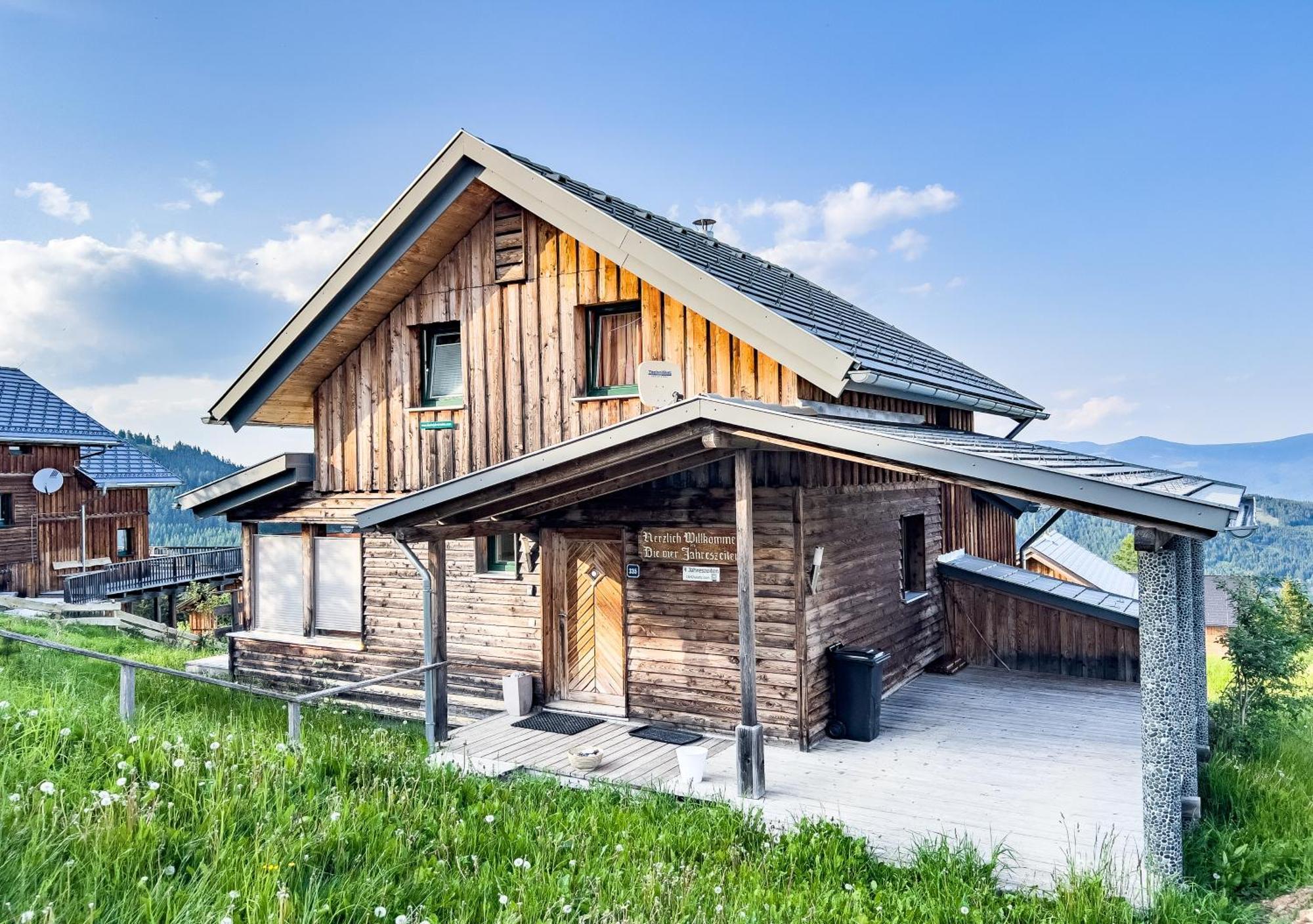1A Chalet '4 Jahreszeiten' Ski Fahren Und Jacuzzi Mit Aussicht! บาด ซังค์ เลออนฮาร์ด อิม ลาวานท์ทาล ภายนอก รูปภาพ