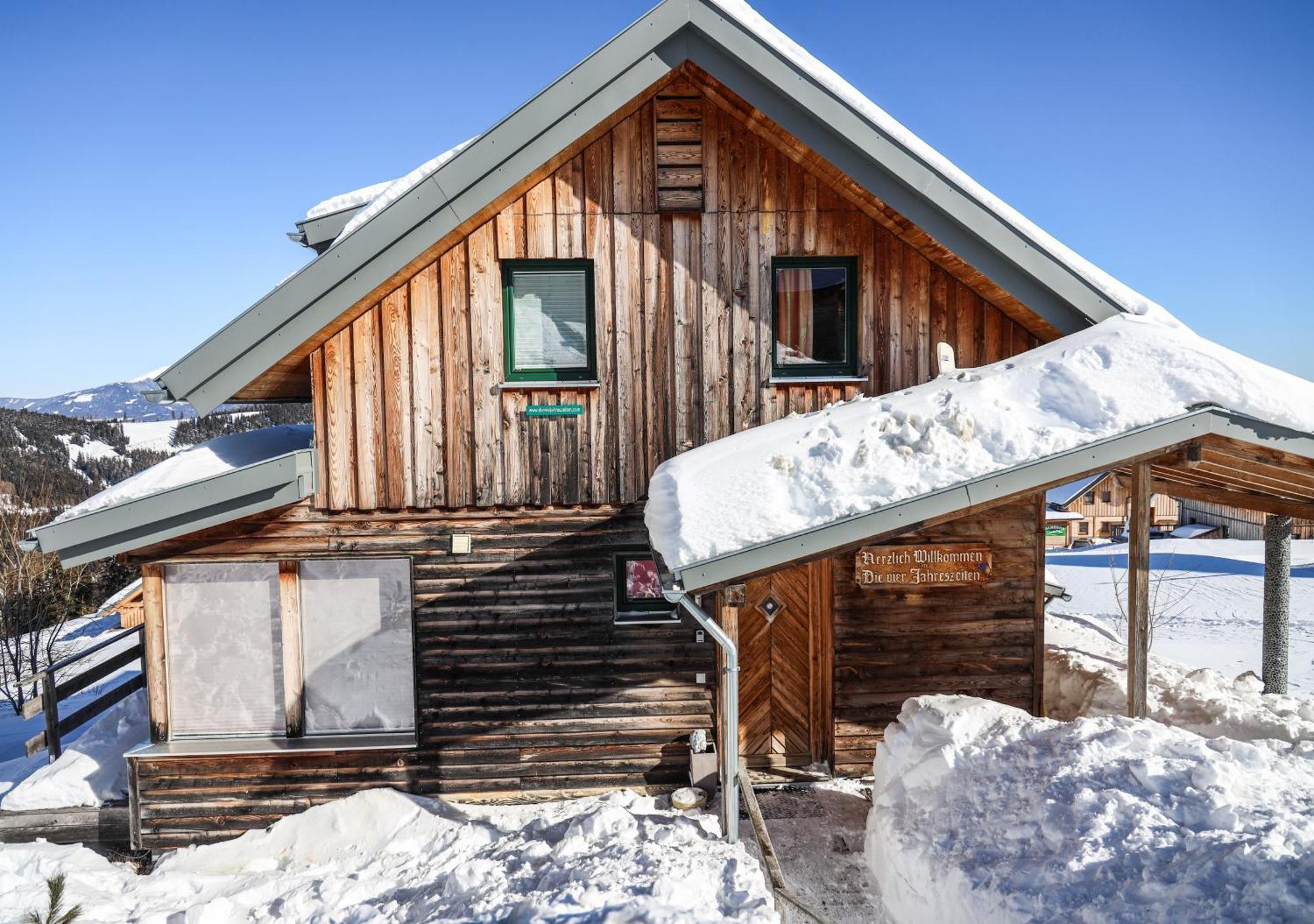1A Chalet '4 Jahreszeiten' Ski Fahren Und Jacuzzi Mit Aussicht! บาด ซังค์ เลออนฮาร์ด อิม ลาวานท์ทาล ภายนอก รูปภาพ